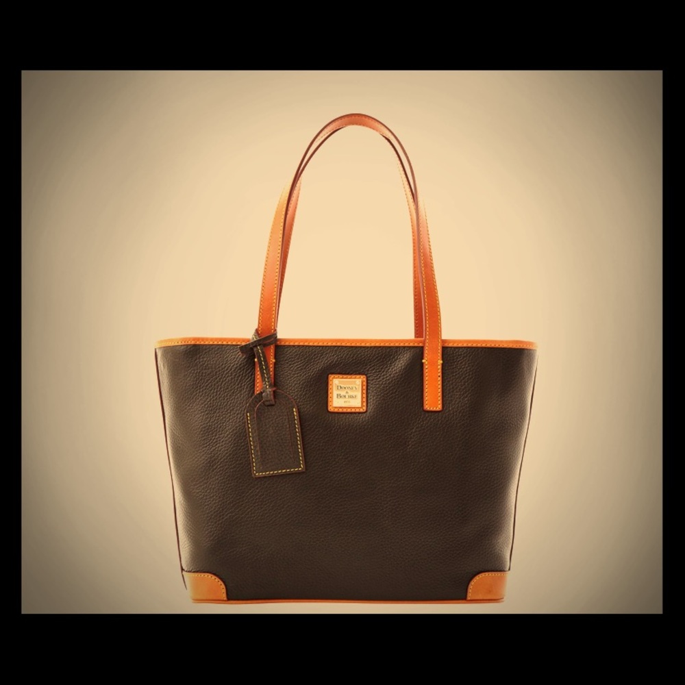 ❤️Dooney and Bourke Charleston pebbled leather